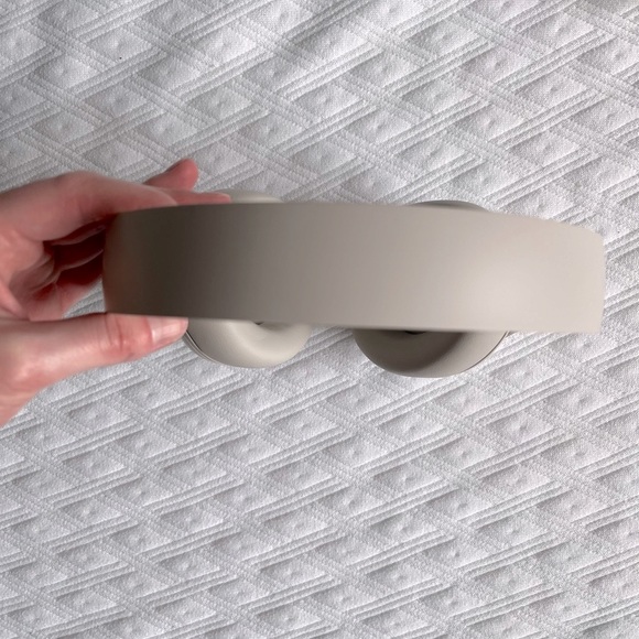 Beats Studio pro headphones 🎧 - Picture 5 of 11